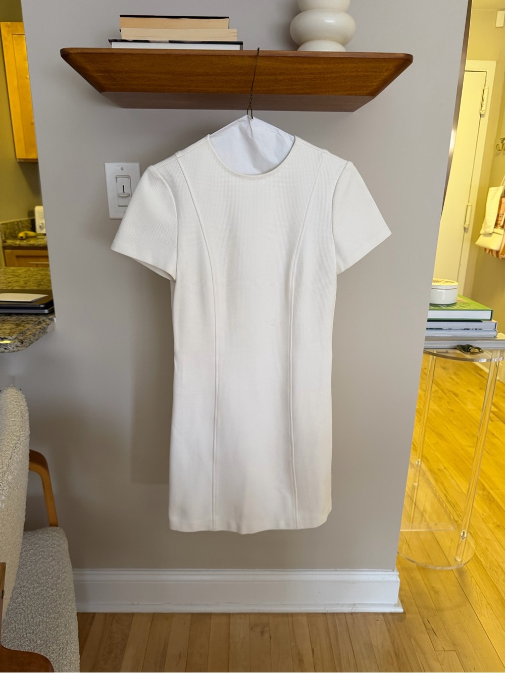 Theory White Short Sleeve Shift Dress Size 0